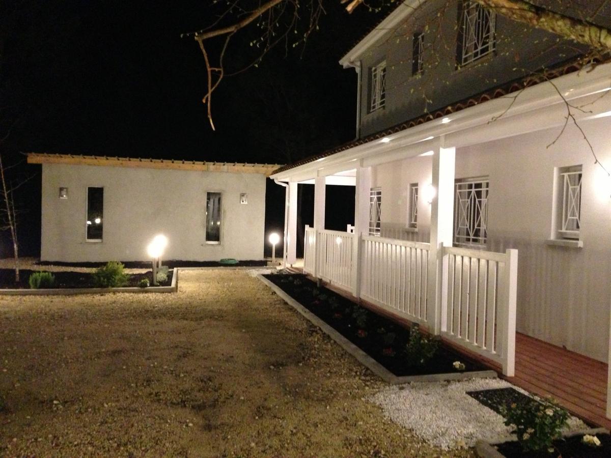 Domaine De Giron Bed and Breakfast Moulis-en-Médoc Esterno foto